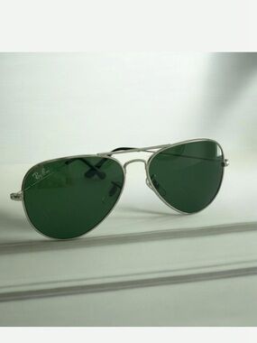 Ray Ban Iconic Aviator Silver Unisex Sunglasses
